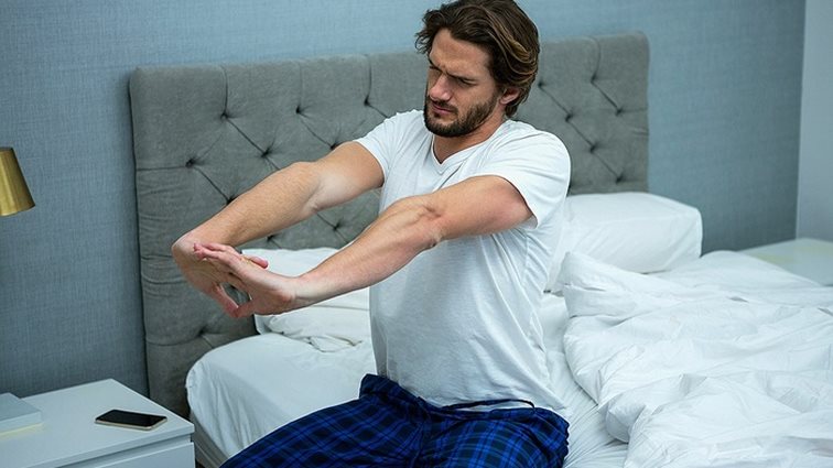 Γιατί ενώ κοιμάσαι οκτάωρο νιώθεις τρομερά κουρασμένος
: 6 πράγματα που δε σε αφήνουν να ξεκουραστείς