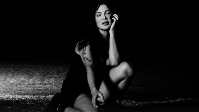 Η κόρη της Πάολας στο video clip του &quot;Σε χρειάζομαι&quot;