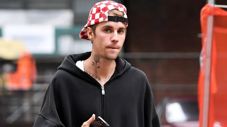 Η μυστηριώδης ανάρτηση του Justin Bieber μετά τον αρραβώνα της Selena Gomez