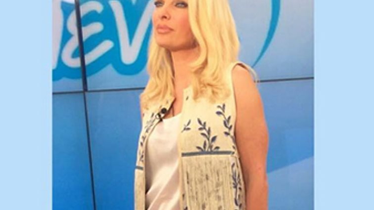 Ελένη Μενεγάκη: Η εμφάνιση στην εκπομπή της Τρίτης: Ξέρουμε τι φόρεσε!