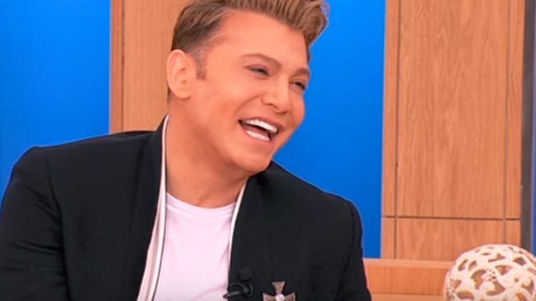 Τάκης Ζαχαράτος: Η τηλεοπτική συνάντηση με την Ελένη Μενεγάκη και η πρόταση γάμου on air