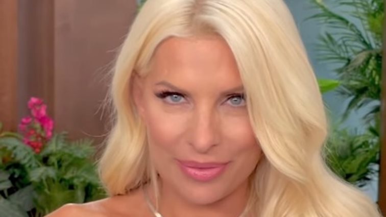 Η Ελένη Μενεγάκη επιστρέφει: "Από Δευτέρα 5 Σεπτεμβρίου όλα τα μεσημέρια είναι δικά μας"