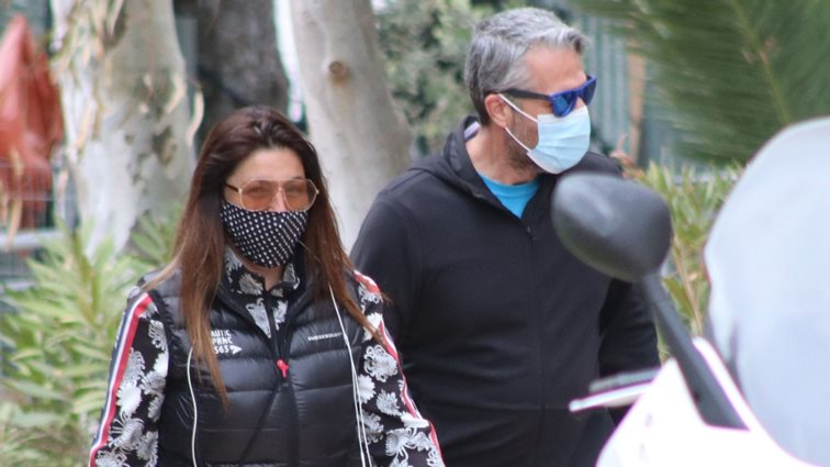 Έλενα Παπαρίζου &amp; Ανδρέας Καψάλης: Εξόρμηση για δυο στα νότια προάστια