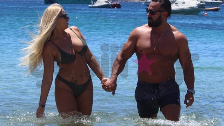 Ρεγγίνα Γκαϊνά : H καυτή παίκτρια του Power Of Love με τον νέο της σύντροφο στη Μύκονο
