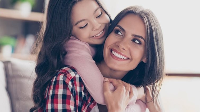 MamaPost by The Mamagers: «Το παιδί κολλάει πάνω μας όχι για να γεμίσει εκείνο, αλλά για να μας δείξει την αγάπη του»