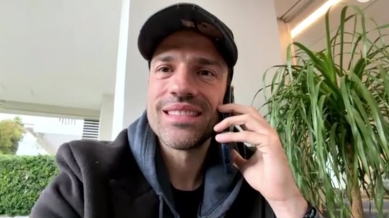 Κωνσταντίνος Αργυρός: "Εκείνη τη στιγμή ηλεκτρίζομαι. Λέω θα τραγουδήσω για μένα"