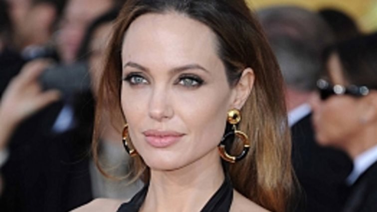 Angelina Jolie: Φωτογραφίες-ντοκουμέντο από την φωτογράφηση στην Ελλάδα