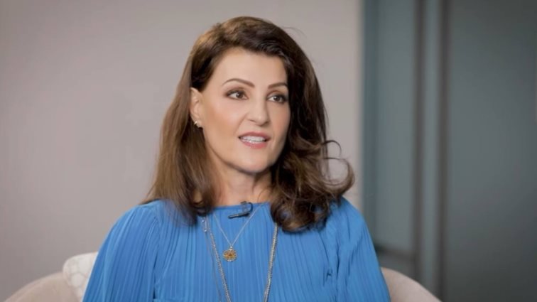 Νία Βαρντάλος: &quot;Δεν νομίζω ότι οι γυναίκες πρέπει να κάνουν παιδιά για να γίνουν ολόκληρες&quot;