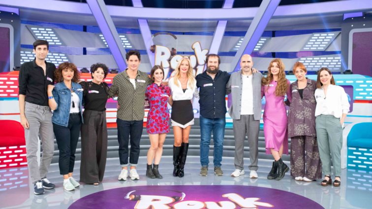 Rouk Zouk Special | "Εκτός Υπηρεσίας"  Vs  "Εντός Υπηρεσίας"