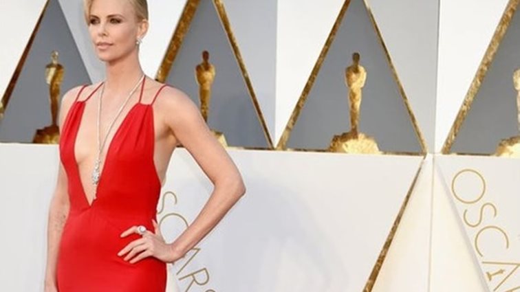 Hollywood Stars: Ποια φορέματα αναζητήσαμε περισσότερο;