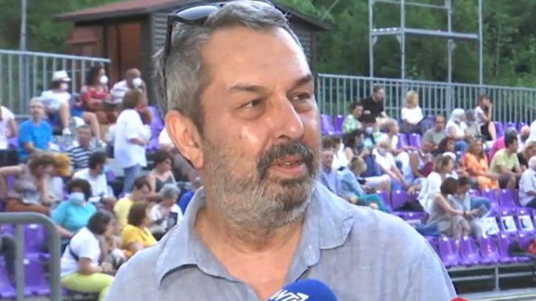 Χρήστος Χατζηπαναγιώτης | Η ερώτηση για τον Πέτρο Φιλιππίδη &amp; η αντίδραση του ηθοποιού