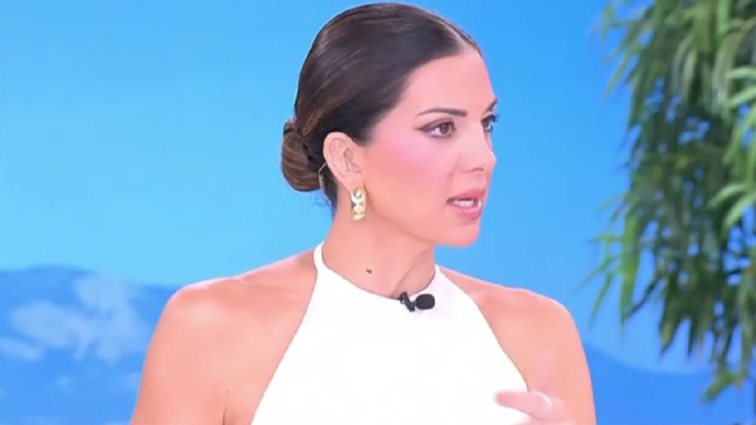 Σταματίνα Τσιμτσιλή: &quot;Μου κάνει εντύπωση που κάνει μία ευθεία επίθεση στον ΑΝΤ1 - Συμβαίνει σε όλα τα μαγαζιά&quot;