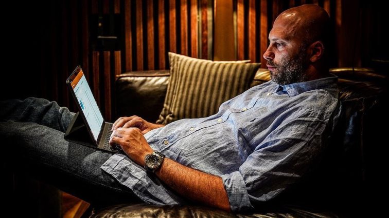 Νίκος Ηλιόπουλος: Αυτός είναι ο νέος σύντροφος της Φαίης Σκορδά! Δείτε φωτογραφίες