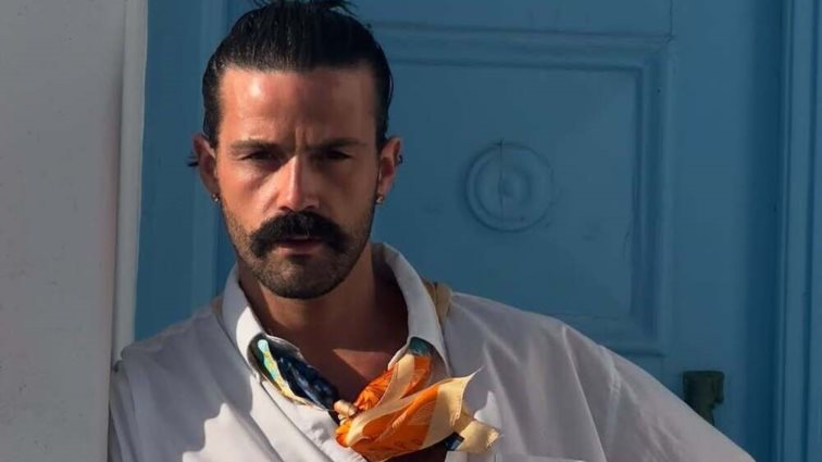 Ποιος είναι ο Γιάννης Ψιψιλής, το μοντέλο που &quot;έφαγε άκυρο&quot; από το GNTM αλλά εντυπωσίασε την Cardi B;