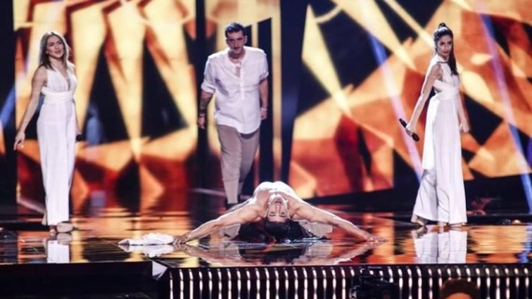 Eurovision 2016: Η Ελλάδα εκτός τελικού!: Δείτε την εμφάνιση των Argo που σχολιάστηκε &amp; την εντυπωσιακή έναρξη του show με τον Mans Zelmerlow