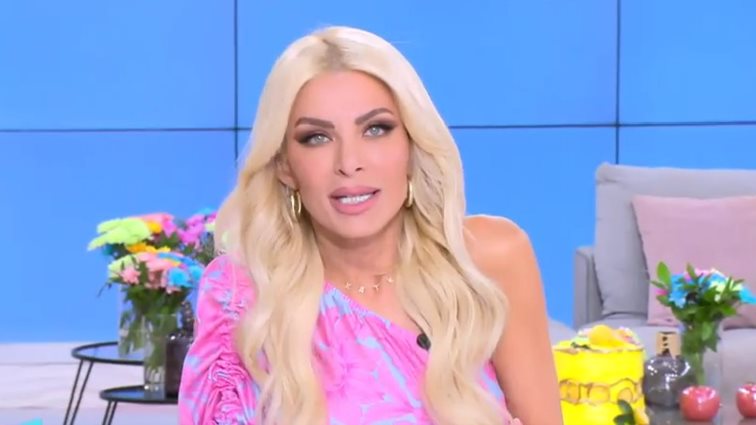 Εκτός εαυτού η Κατερίνα Καινούργιου για τα MAD VMA 2022: "Τι είναι αυτά τα ξεφτιλίκια;"