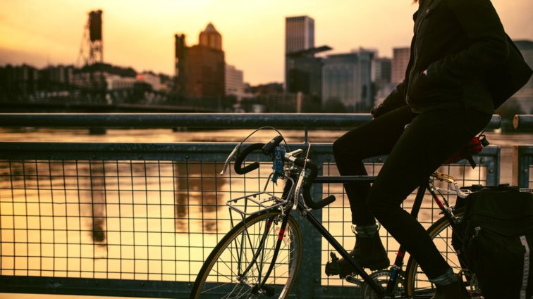 Ζώδια &amp; κακές συνήθειες: Ποιοι είναι οι περισσότερο και οι λιγότερο επιρρεπείς του ζωδιακού;

