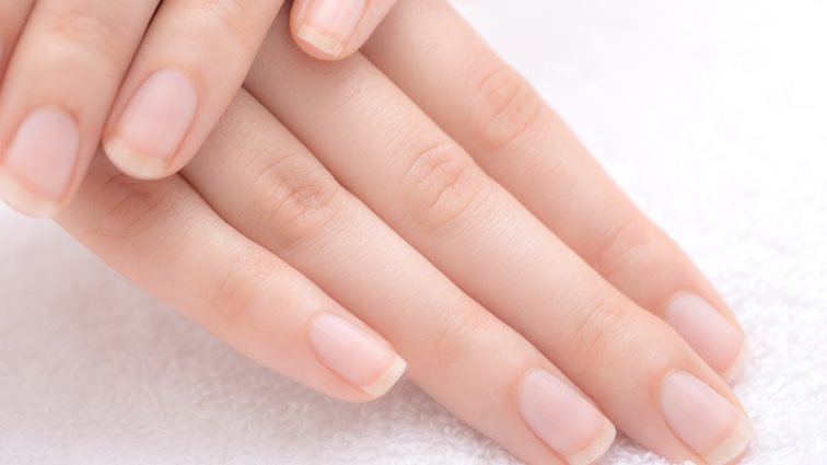 Οι κορυφαίες nail art τάσεις για το καλοκαίρι του 2020: Πιο ζεστός καιρός σημαίνει πιο φωτεινά μανικιούρ