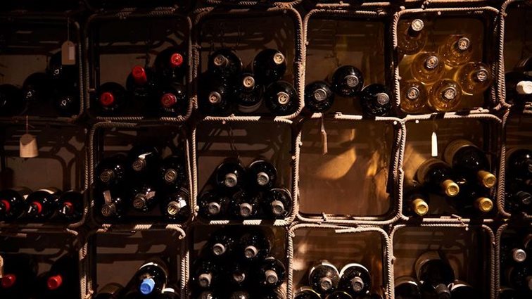 Πού θα πιούμε δέκα σπάνιες ποικιλίες κρασιού στην Αθήνα;