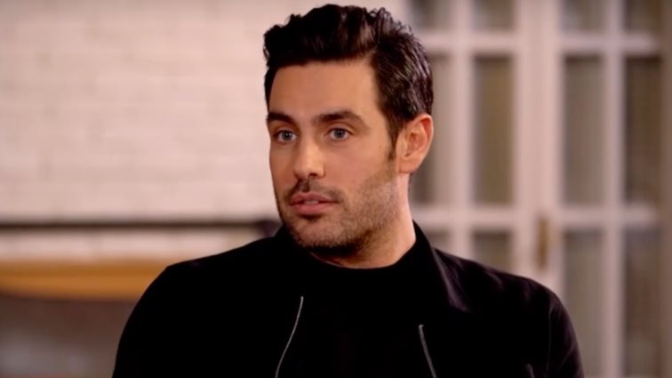 Κώστας Μαρτάκης: &quot;Θα μπορούσα, επίσης, να το έχω &quot;σημαία&quot; και να το λέω&quot;