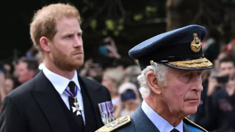 Πηγές του Παλατιού λένε ότι δεν υπάρχει δρόμος επιστροφής για τον βασιλιά Κάρολο και τον πρίγκιπα Harry