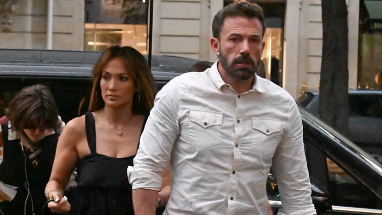 Ben Affleck | Η γλυκιά φωτογραφία με τη μητέρα του στον γάμο του με την Jennifer Lopez