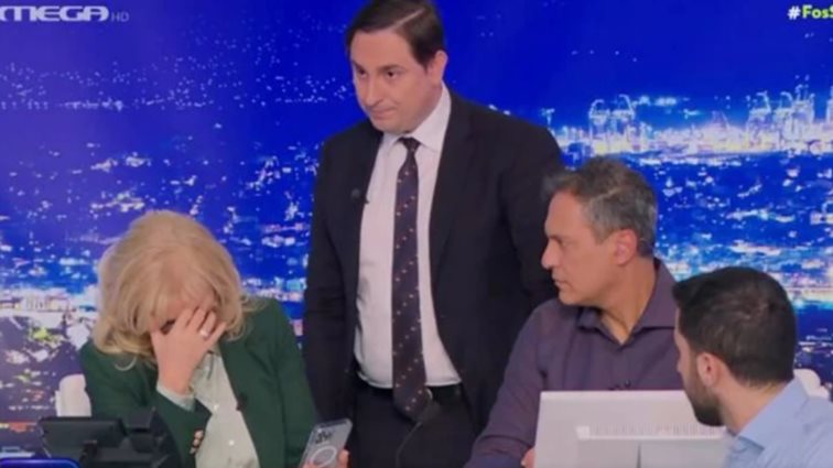 Αγγελική Νικολούλη: Το μήνυμα που τη σόκαρε στον αέρα της εκπομπής - &quot;Τι άλλο θα δούμε Χριστέ μου&quot;&#39; [Βίντεο]