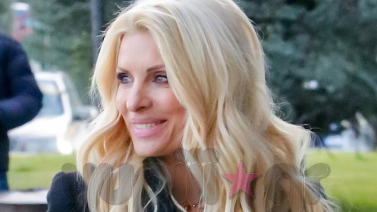 Ελένη Μενεγάκη: Μαγνητίζοντας τον φακό κάθε στιγμή! Πώς περνά τον χρόνο της εκτός εκπομπής;