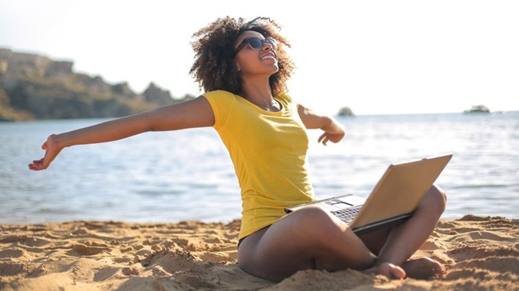 Γιατί πρέπει να αποστασιοποιηθείς για λίγο από τα social media
: Μήπως είναι η ώρα για ένα διάλειμμα;