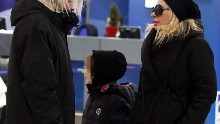 Αννίτα Πάνια - Νίκος Καρβέλας: Η σπάνια εμφάνιση με τον γιο τους μετά τον χωρισμό: Φωτογραφίες