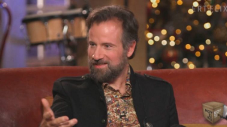 O Kωστής Μαραβέγιας στον Νίκο Πορτοκάλογλου: "Σου έκανα φωνητικά, δε με θυμάσαι;"