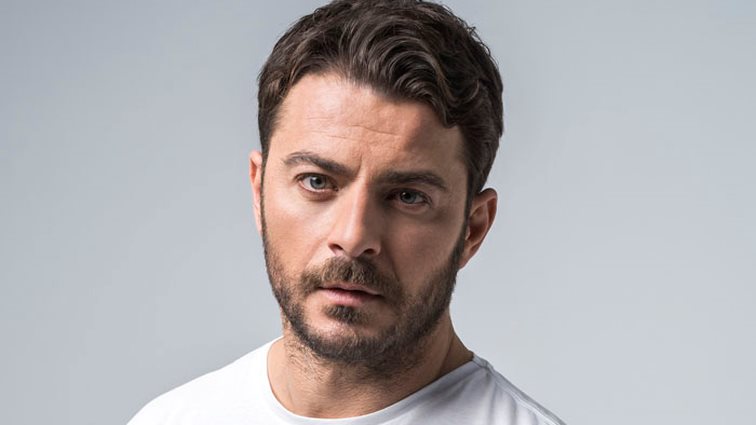 Γιώργος Αγγελόπουλος: Γιατί έφυγε στα μισά του Cabaret; Γιατί βρέθηκε εκτός Survivor; Τι πρόταση του έκανε ο ΣΚΑΪ; Απαντά σε όλα!