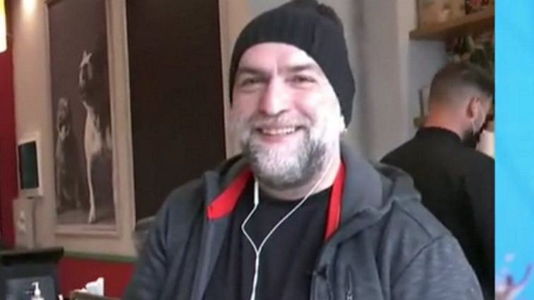 Δεν φαντάζεστε τι επάγγελμα κάνει πια ο Μπάμπης Στόκας!