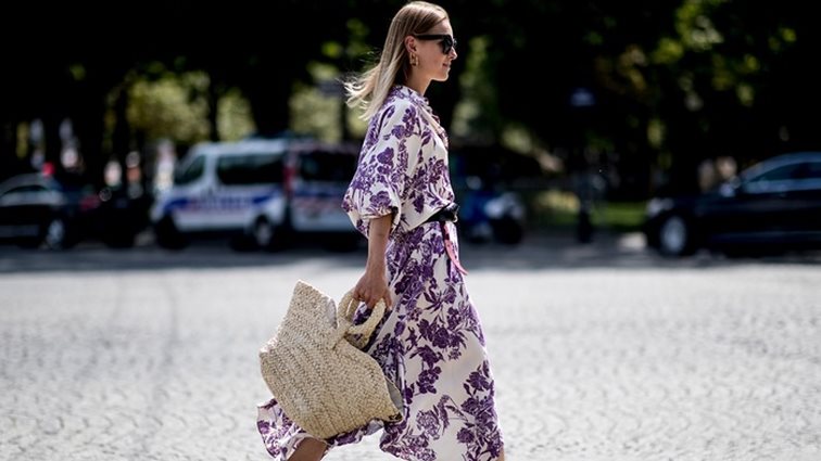 Ψάθινη τσάντα: 9 τρόποι να τη συνδυάσεις τώρα
