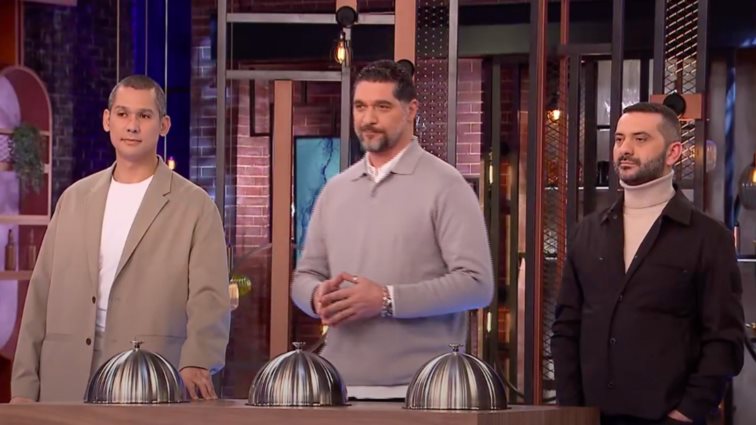 Λεωνίδας Κουτσόπουλος: Επέστρεψε στο MasterChef και ο Σωτήρης Κοντιζάς δεν τον άφησε σε ησυχία