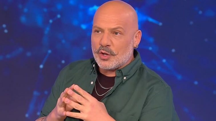 Νίκος Μουτσινάς για κόντρα Σπυροπούλου - Πετρογιάννη: &quot;Χίλιες φορές αυτό από την Πισπιρίγκου στις εκπομπές!&quot;
