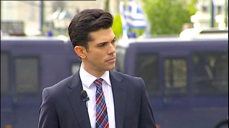 Ο Θάνος Δημάδης χώρισε με τον σύζυγό του