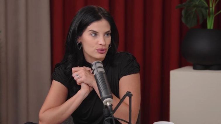 Χριστίνα Μπόμπα: "Όλες οι γυναίκες το έχουμε άγχος και εγώ το είχα πριν το κάνω"