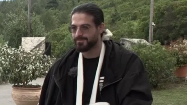 Άρης Μουγκοπέτρος: Ακούω συνέχεια το &quot;μπαμ&quot; στα αυτιά μου - Η γυναίκα μου είναι βράχος, έχει περάσει πολύ δύσκολα