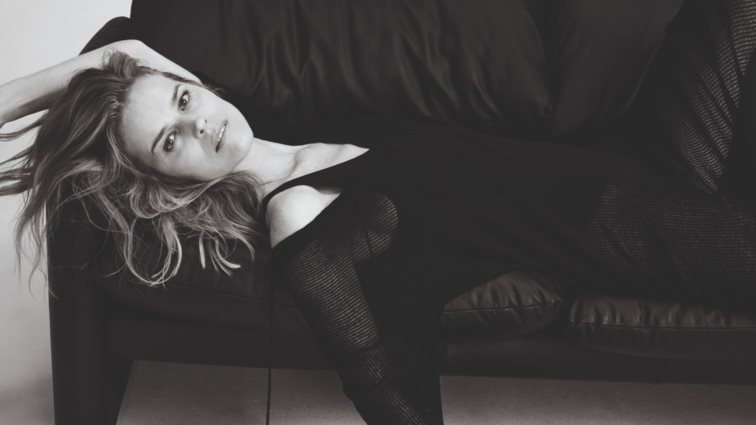 Η Eva Herzigova γίνεται το πρόσωπο της νέας καμπάνιας Massimo Dutti