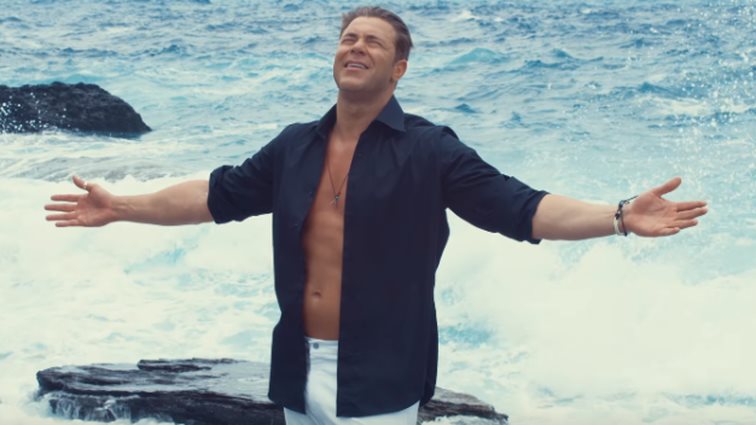 Χρήστος Χολίδης : Αυτή η ηθοποιός είναι νέα του σύντροφος;