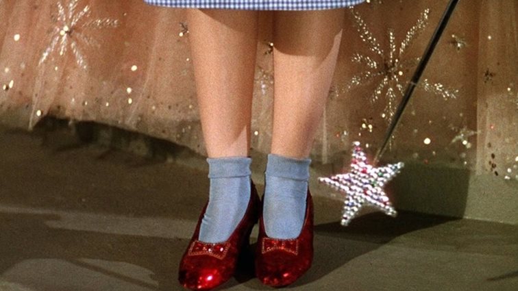 Τα πιο iconic παπούτσια στην ιστορία του κινηματογράφου
: Σίγουρα τα θυμάσαι αυτά τα παπούτσια!