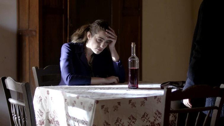 Άγριες Μέλισσες Spoiler | Έγκυος η Ελένη!