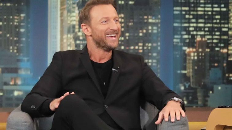 Κώστας Καραφώτης: Μιλά για όλα! Η ξαφνική δημοσιότητα μετά το Fame Story, ο φόβος για τον γάμο &amp; η σκέψη για ένα παιδί