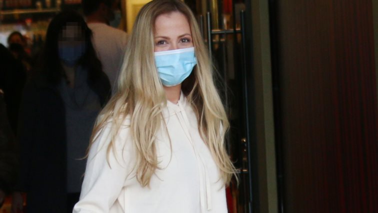 Η Φανή Δρακοπούλου σε σπάνια εμφάνιση με τα δίδυμα παιδάκια της!: Σπάνια εμφάνιση με τα δίδυμα! Όλες οι φωτογραφίες