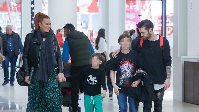 Σίσσυ Χρηστίδου – Θοδωρής Μαραντίνης : Ταξίδι στο εξωτερικό (pics)
