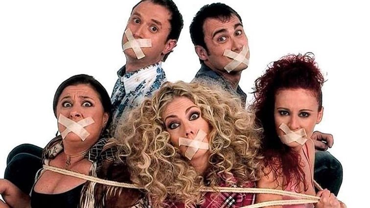 Ο Γιώργος Καπουτζίδης αναβιώνει τη viral σκηνή του "Παρά Πέντε" και είναι ό,τι καλύτερο είδες σήμερα