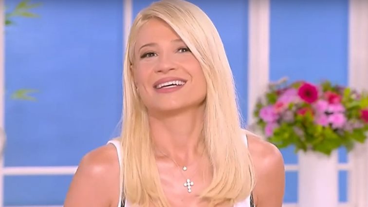 Νέο σπίτι για τη Φαίη Σκορδά | Οι πρώτες φωτογραφίες