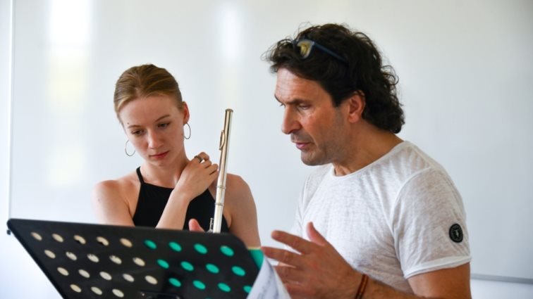 Μουσική Ακαδημία της Αναργυρείου και Κοργιαλενείου Σχολής Σπετσών | Νέος κύκλος των επιτυχημένων MasterClasses