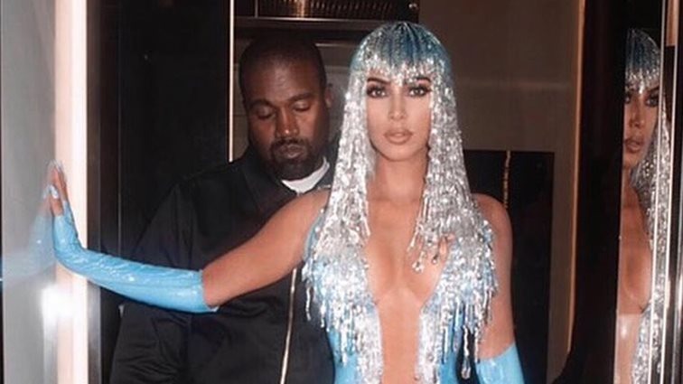 Met Gala After Party: Η αλλόκοτη γαλάζια Kim Kardashian &amp; η Katy Perry ντυμένη... burger!